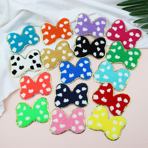 Più venduto: Patch personalizzata con lettere <span class=keywords><strong>Pitbull</strong></span> di San Valentino, in ciniglia colorata, termoadesiva e da cucire, a forma di papillon, con cuore ricamato, per cappelli e capi d'abbigliamento - Product Image 4