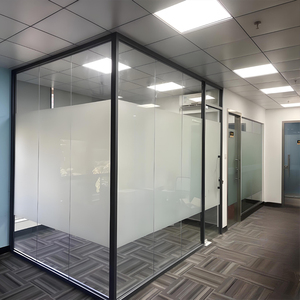 Systèmes <span class=keywords><strong>de</strong></span> cloison en <span class=keywords><strong>verre</strong></span> sans cadre en aluminium pour bureau salle <span class=keywords><strong>de</strong></span> conférence diviseur mur porte coulissante salle <span class=keywords><strong>de</strong></span> bain extérieure école - Product Image 2