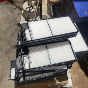 ไส้กรองอากาศ 88568-60010 สำหรับโตโยต้า เล็กซัส LX470 ขนาดมาตรฐาน ป้องกันเครื่องยนต์ - Product Image 1