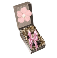 Boîte à parfum personnalisée haut de gamme en velours, carrée, avec lamination mate, gaufrage, en carton rigide recyclé, doublure en éponge, aimantée et pailletée