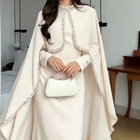 En stock : Ensemble robe de soirée et cape pour femme, élégant, brodé de sequins, perles et diamants, drapé, idéal pour les occasions formelles