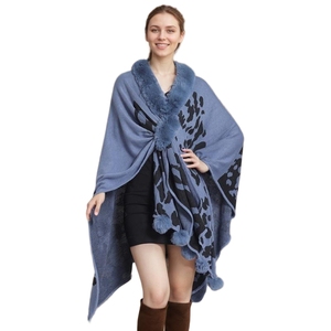 Cárdigan de punto jacquard informal para mujer con cuello de piel sintética y bonitos pompones, ideal para fiestas, compras y galas. - Product Image 2