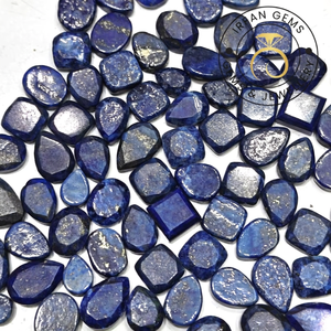 Venta al por mayor de piedras preciosas minerales 100% naturales: Lapislázuli facetado, cuentas cuadradas planas de Lapislázuli Blue Fire pulidas con efecto de cambio de color, Lapislázuli de tercera parte. - Product Image 4