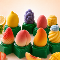 En gros, desserts glacés surgelés, glaces saveur mangue, fraise, raisin, glaces en forme de fruits, bâtonnets glacés aux fruits mélangés