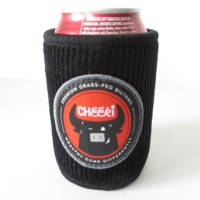 Coozies en tissu velours côtelé haut de gamme, 6 mm, avec patch brodé en néoprène et logo personnalisé, qualité supérieure, modèle vertical, vente en gros