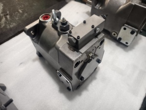 Pompes hydrauliques originales Série PV063 PV080 PV092 PV063R1K1T1NKLC PV080R1K8T1NMLC PV080R1KITINMLCP Pompe à piston PV270+PV092 Double - Product Image 4