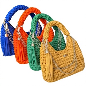 Sac fourre-tout demi-lune en crochet pour femme, bandoulière tricotée, design mignon, fabrication OEM Uttar Pradesh, coton imperméable et durable - Product Image 2