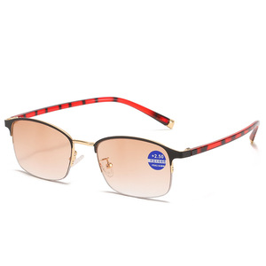 <span class=keywords><strong>Lunettes</strong></span> de lecture progressives pour hommes <span class=keywords><strong>verre</strong></span> optique unisexe haute définition cadre en métal lecteurs <span class=keywords><strong>lunettes</strong></span> mode prescbyopique - Product Image 3