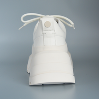 Vente en gros de mode automne à lacets sport loisirs chaussures pour femmes fond épais plate-forme imperméable doux surélevé dames chaussures décontractées
