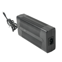 Chargeur de batterie au lithium CAN BUS CE FCC KC 58,8 V 4,0 A pour batterie de vélo électrique 50,4 V et trottinette électrique