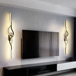 โคมไฟติดผนัง LED รุ่นโมเดิร์น<span class=keywords><strong>เวฟ</strong></span> พร้อมตกแต่งรูปกวางสีทอง โคมไฟติดผนังแบบเส้นตรงสี<span class=keywords><strong>ดำ</strong></span> สำหรับห้องนั่งเล่นและห้องนอน - Product Image 4
