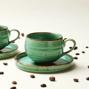 Juego de taza y platillo de cerámica verde esmeralda estilo Wabi Sabi con asa redonda para té de la tarde - Product Image 3