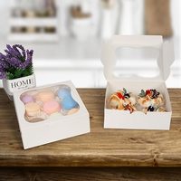 Boîte à gâteau carrée en carton kraft blanc personnalisée avec couvercle transparent et lamination brillante pour l'emballage de pâtisseries et de desserts