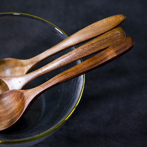 Ensemble de cuillères en bois d'acacia, fabriquées à la main, couleur unie, style simple, pour servir la soupe et le riz - Product Image 4