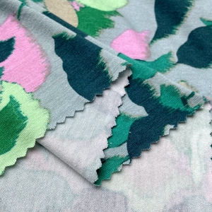 Tela de punto suave de calidad Vortex, 95% rayón, 5% spandex, estampado de hojas, 200 g/m², viscosa, jersey sencillo, para vestidos y ropa. - Product Image 3