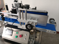Offre Spéciale automatique de bouteilles en plastique en verre Machine d'étiquetage de bouteilles liquides semi-automatique