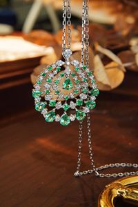 Xinfly Halo Oval Cut 0.9ct Genuine Certified Emerald 18K <b>Solid</b> <b>Gold</b> Cluster <b>Pendant</b> and Necklace with 0.38ct Diamonds - Product Image 5