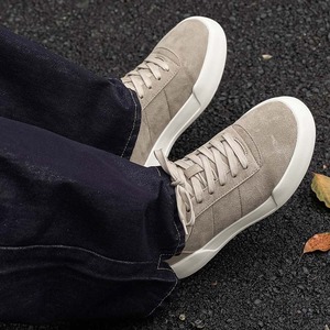 Zapatos casuales de hombre con cordones planos, parte superior de cuero genuino, suela gruesa beige, suela exterior de gamuza sintética, zapatos deportivos. - Product Image 2