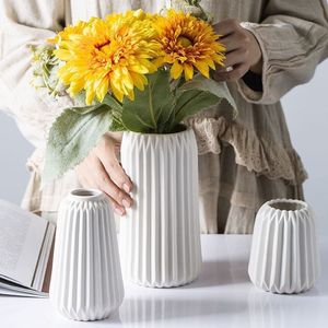 Vase en céramique Xi Peptide blanc gris, lot de 2, pour la décoration de la maison et l'arrangement floral - Product Image 4