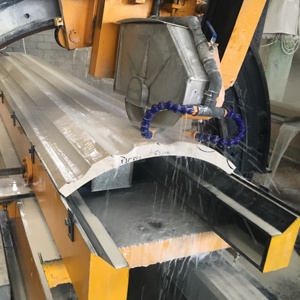Machine automatique de rainurage pour la fabrication de plaques et colonnes courbées en pierre, idéale pour les colonnes architecturales en pierre - Product Image 4