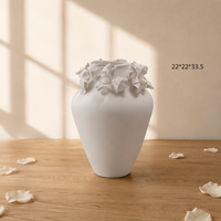 Vase en porcelaine blanche moderne de luxe ARM LVG, bord festonné 3D, récipient à fleurs en céramique sculpturale, finition mate, décoration d'intérieur, objet d'art