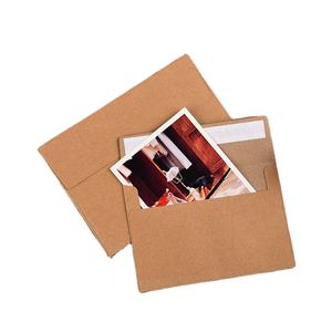 Sobres de Envío Personalizados de Formato Vertical con Apertura Lateral Corta, Bolsas de Cartulina Blanca de Papel Kraft Ecológico para Logística - Product Image 1