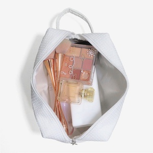 Bolsa <span class=keywords><strong>de</strong></span> Maquillaje <span class=keywords><strong>de</strong></span> Viaje <span class=keywords><strong>de</strong></span> Gran Capacidad, Moderna y <span class=keywords><strong>de</strong></span> Lujo, con Cierre, Personalizable con Logotipo Bordado, Bolsa <span class=keywords><strong>de</strong></span> Cosméticos Tipo Waffle - Product Image 2
