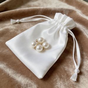 Bolsa de Regalo Personalizada, Reciclable y Reutilizable, de Satén de Seda, con Cordón, para Joyería, Cosméticos, Pelucas, Celulares, Zapatos, etc. - Product Image 4