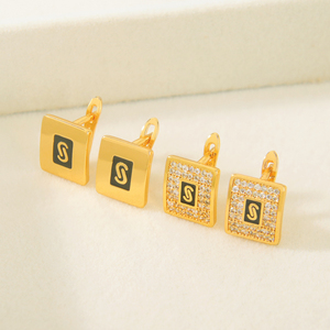 Boucles d'oreilles simples pour femmes, à clipser, étanches, plaquées or 21 carats, zircon, pour un usage quotidien - Product Image 1