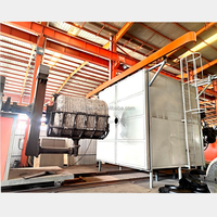 Machine de moulage rotatif pour plastiques thermoplastiques à bras de type navette