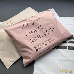 Bolsas de Envío de Poliéster Rosa Mate Personalizadas con Impresión Negra - Bolsas de Envío Impermeables para Cosméticos y Marcas de Boutique - Product Image 6