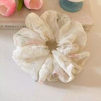 Chouchou romantique à imprimé floral en dentelle, élastique à cheveux surdimensionné en organza transparent, accessoires capillaires style Fairycore, personnalisable en usine