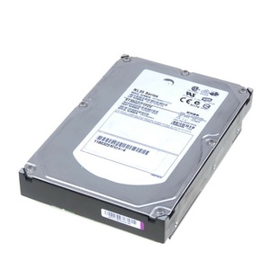 D7-P5510 시리즈 3.84TB U.2 PCIe NVME 2.5인치 SSD SSDPF2KX038TZ 솔리드 스테이트 드라이브 - Product Image 4