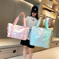 Sac de voyage en toile iridescente et nacrée à impression numérique, avec fond extensible, séparation sec/humide et pochette pour trolley, pour femme - Vente en gros