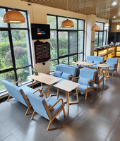 Ensemble de banquettes en bois massif personnalisables, modernes, écologiques, faciles à nettoyer, minimalistes, pour restaurants et cafés