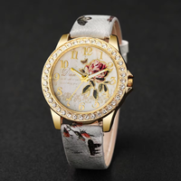 Lot de 5 montres pour femmes, cadran imprimé tendance, bracelet en cuir, montre pour femmes avec bracelets perlés pour les boutiques de cadeaux