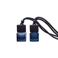 Diffuseur d'huiles essentielles pour voiture, flacon en verre vide de 8 ml, bouchon noir premium, diffuseur carré suspendu, décoration intérieure de voiture