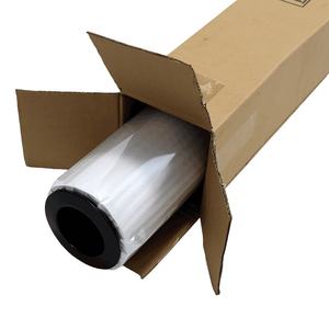 Rouleau de laminage à froid en PVC transparent brillant auto-adhésif de 80 microns, très vendu, pour la protection des photos - Product Image 6