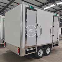 Toilettes mobiles de luxe à 2 postes, sanitaires portables extérieurs en HDPE, remorque WC sur roues pour camping