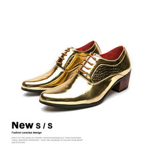 <span class=keywords><strong>Scarpe</strong></span> da <span class=keywords><strong>uomo</strong></span> con tacco alto a punta in <span class=keywords><strong>oro</strong></span> 46 stivali taglie forti <span class=keywords><strong>scarpe</strong></span> da festa in pelle sintetica Casual da <span class=keywords><strong>uomo</strong></span> - Product Image 4