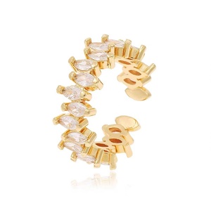 Anillo de Lujo Ligero Vintage para Mujer con Incrustaciones de Latón y Circones Geométricos, de Alta Gama, Venta Caliente Transfronteriza Europea y Americana - Product Image 6