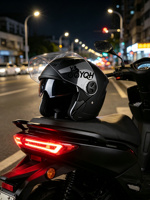 Casque de moto certifié 3C à double lentille avec feu arrière