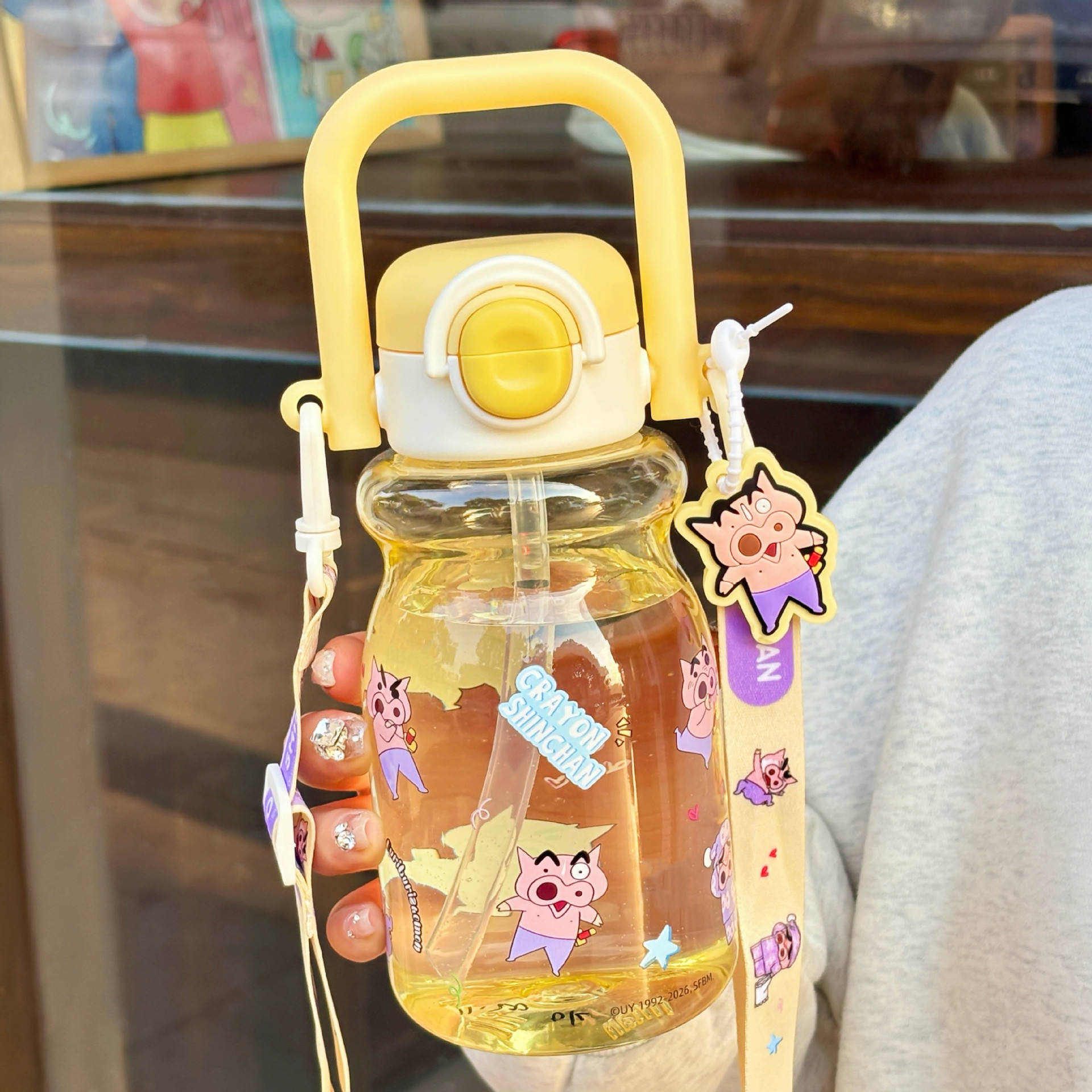 สีเหลือง