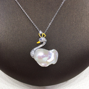 SHDIYAYUN 畅销淡水巴洛克珍珠吊坠项链，带天鹅形状珍珠首饰 - Product Image 4