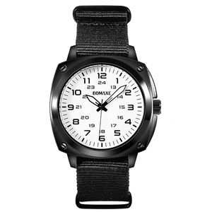 BOMAXE 2023 뜨거운 판매 제품 간단한 스타일 나일론 스트랩 시계 라인 석 태양계 <span class=keywords><strong>Fitron</strong></span> 석영 40mm 패션 시계 - Product Image 2