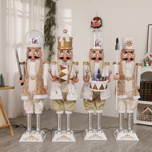 Cadeaux décoratifs de Noël faits à la main, casse-noisettes lumineux avec <span class=keywords><strong>effet</strong></span> de <span class=keywords><strong>neige</strong></span>, ornements artisanaux pour la maison et guirlandes de Noël - Product Image 4