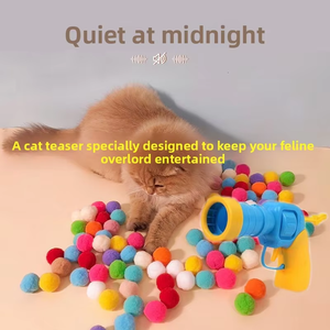 Giocattolo per Gatti con Palla Silenziosa, Catapulta Ecologica in Peluche con Pistola di Lancio in Plastica, Stile Cartone Animato - Product Image 4