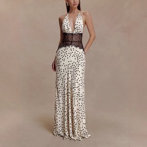 Abito Lungo Estivo <span class=keywords><strong>Elegante</strong></span> in Seta Satinata <span class=keywords><strong>con</strong></span> <span class=keywords><strong>Scollo</strong></span> a V Profondo, Spalle Scoperte e Vita Stretta per un Look Sexy in Stile Europeo e Americano - Product Image 1