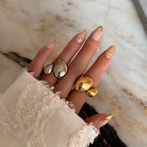 Cincin Terbuka Vintage Stainless Steel Berlapis Emas 18K PVD, Polesan Halus, Terinspirasi Bunga Dandelion, Cocok untuk Pernikahan Musim Dingin - Product Image 1