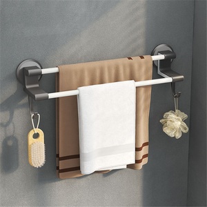 Porte-serviettes mural moderne doré à ventouse sans perçage, support polyvalent pour serviettes et chaussons, idéal pour hôtels - Product Image 5